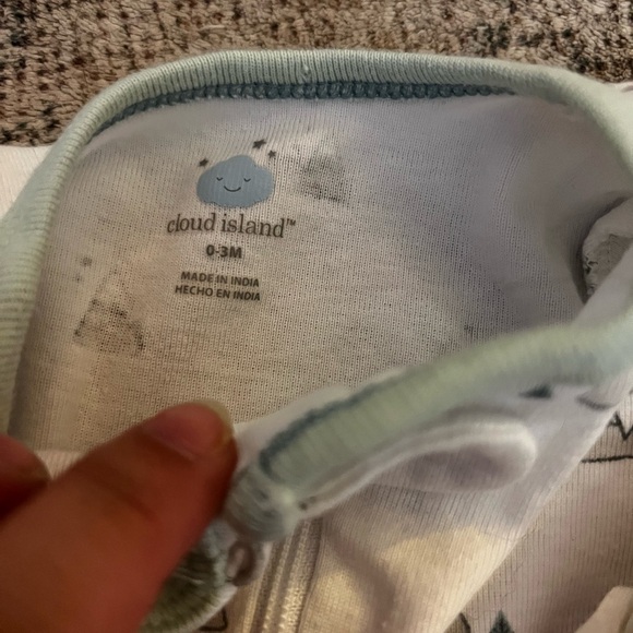 Assorted Baby One Pieces Set 0-3 Months - Picture 3 of 4